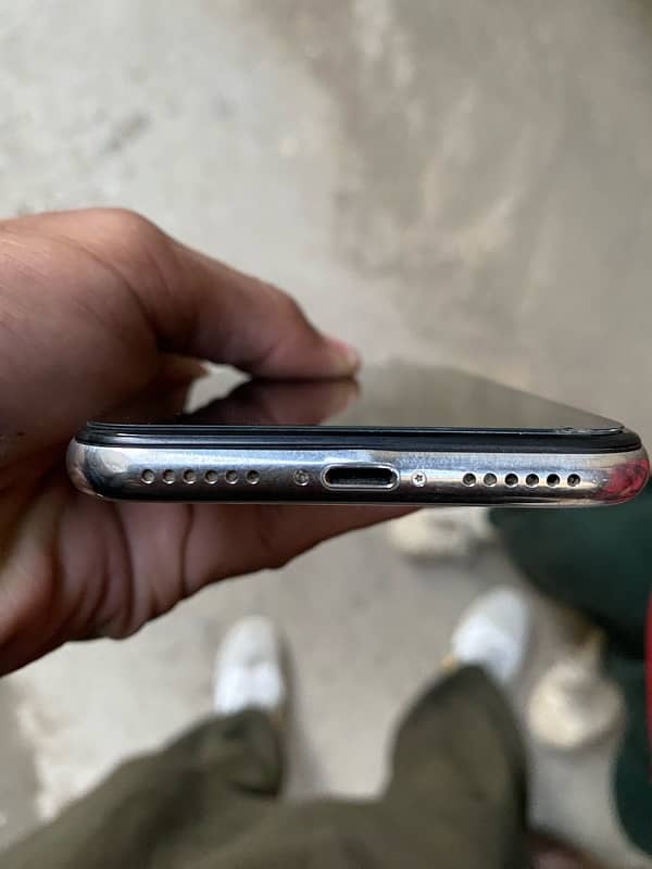 IPHONE X LUSH CONDITION NON PTA 4