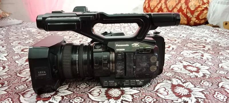 Panasonic ux 90 4k video camera 4