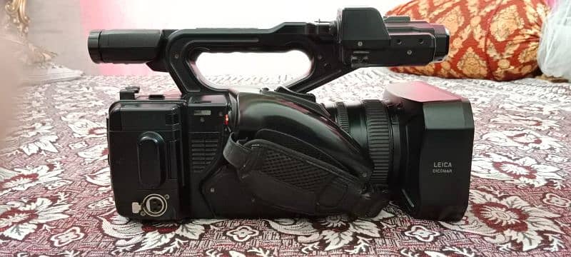 Panasonic ux 90 4k video camera 5