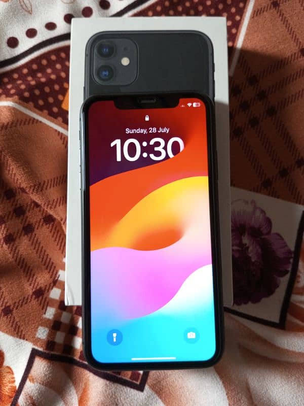 iphone 11 with box 0