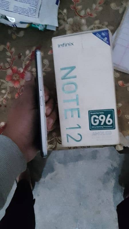 Infinix note 12 8+4 128 with box 1