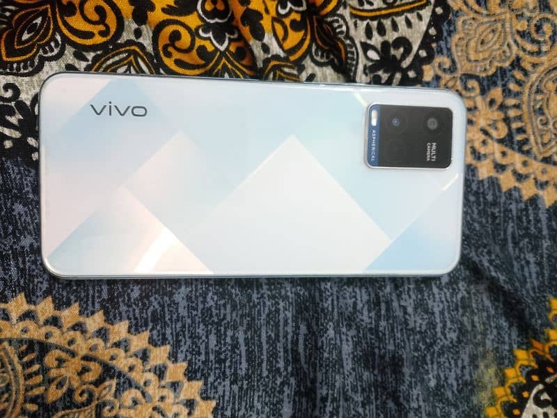 Vivo y21s urgent sale new condition with box 4