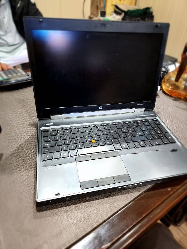 HP ELITEBOOK GRAPHIC MACHINE 1