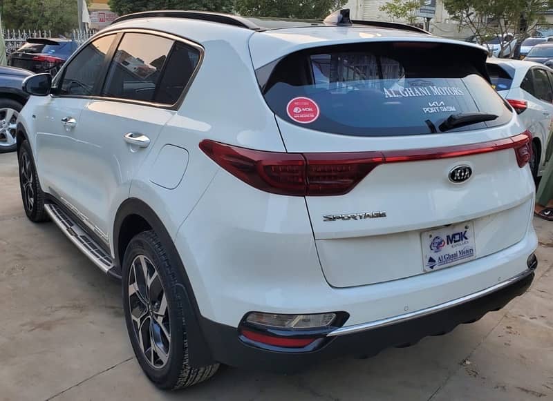 KIA Sportage AWD 2021 model 2022 Reg 3