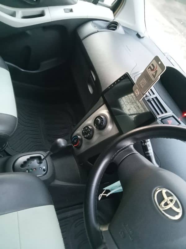 Toyota Vitz 2014 3