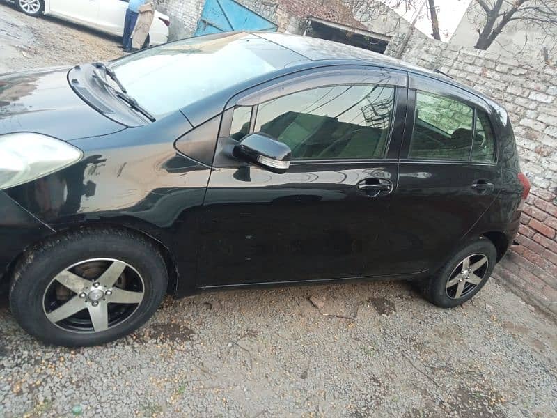 Toyota Vitz 2014 14