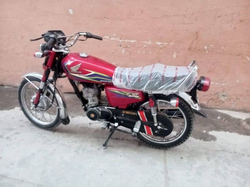 Honda 125 Model 2017 Lahore Number 5