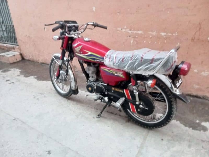 Honda 125 Model 2017 Lahore Number 10