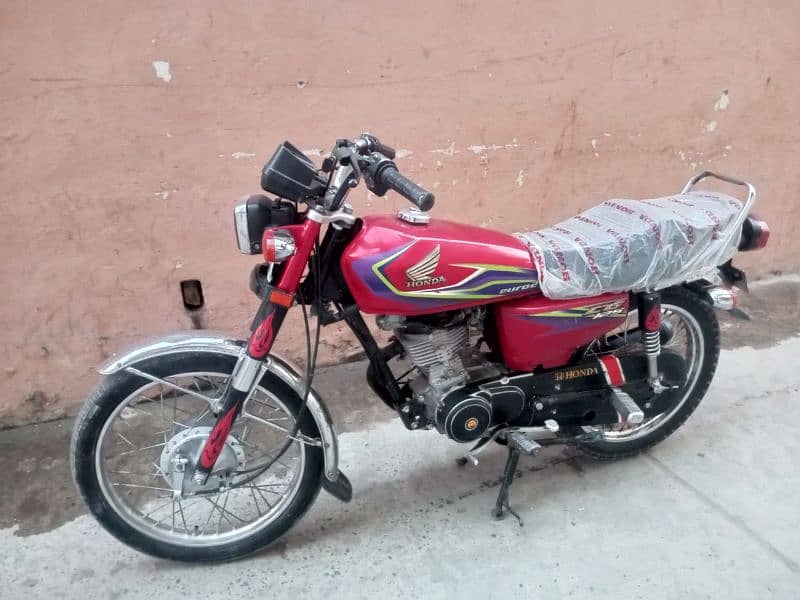 Honda 125 Model 2017 Lahore Number 12