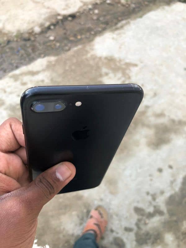 Iphone 7 plus PTA Approved 128 gb 3