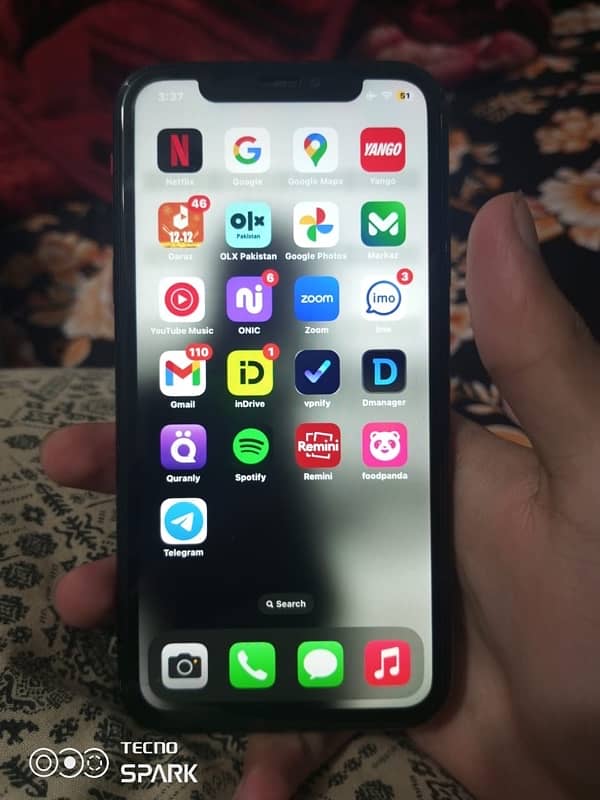 iPhone Xr 64GB E sim time (exchange also possible) 0