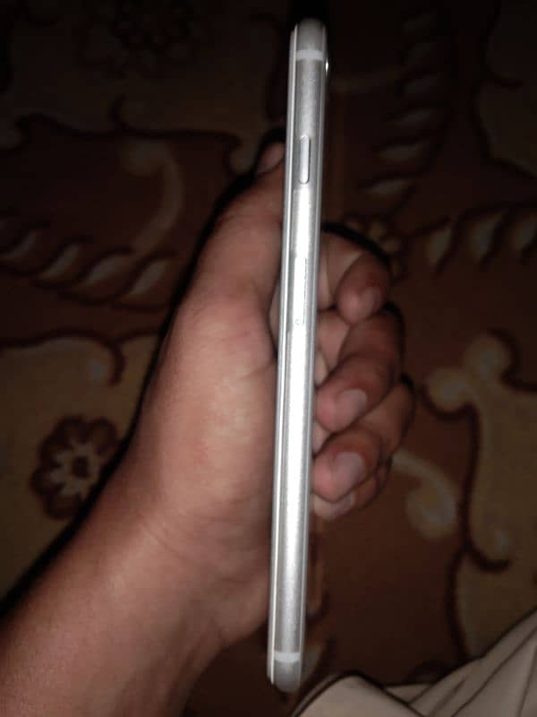 Iphone 8 plus 256 PTA 4