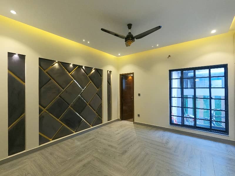 Exquisite 10 Marla Brand-New Modern House For Sale In A Block | Central Park Housing Scheme 11