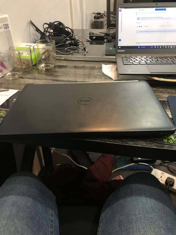 Dell laptop good condition 1