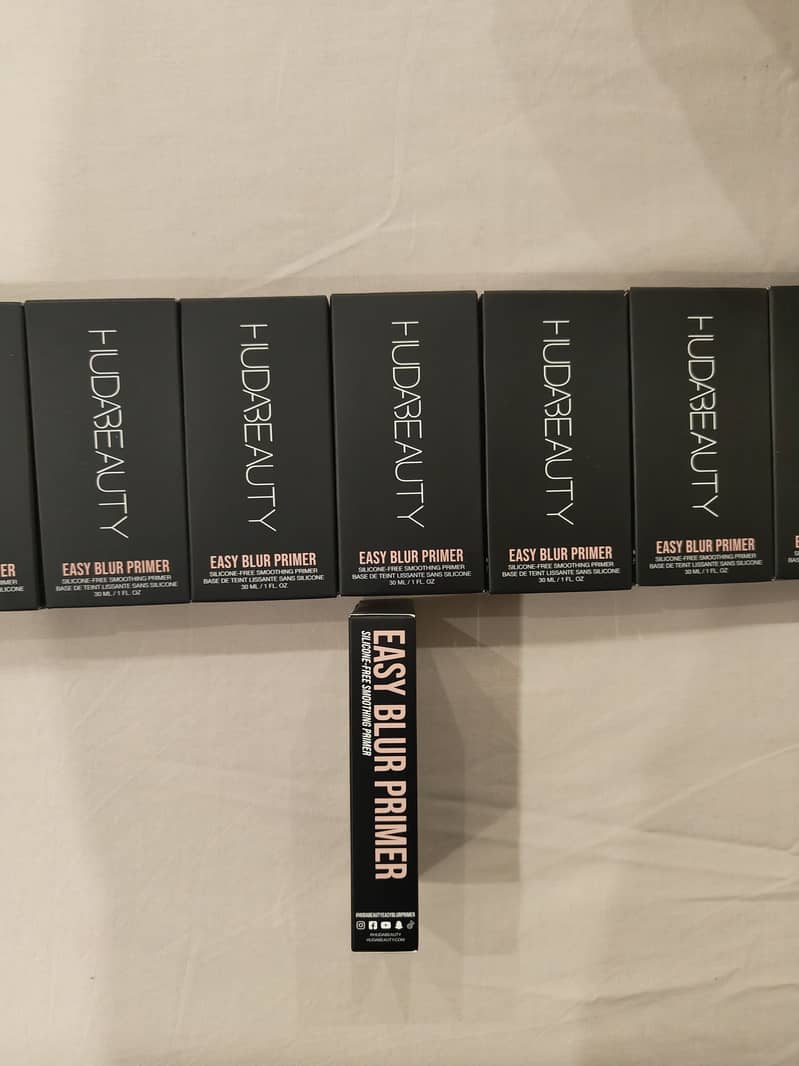 Huda Beauty Easy Blur Primer 2