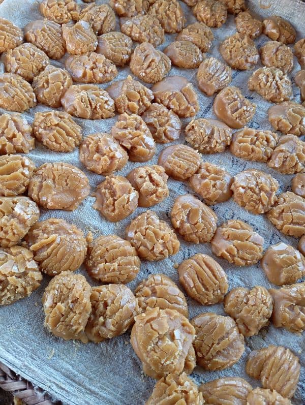 Desi Jaggery (gur) 4