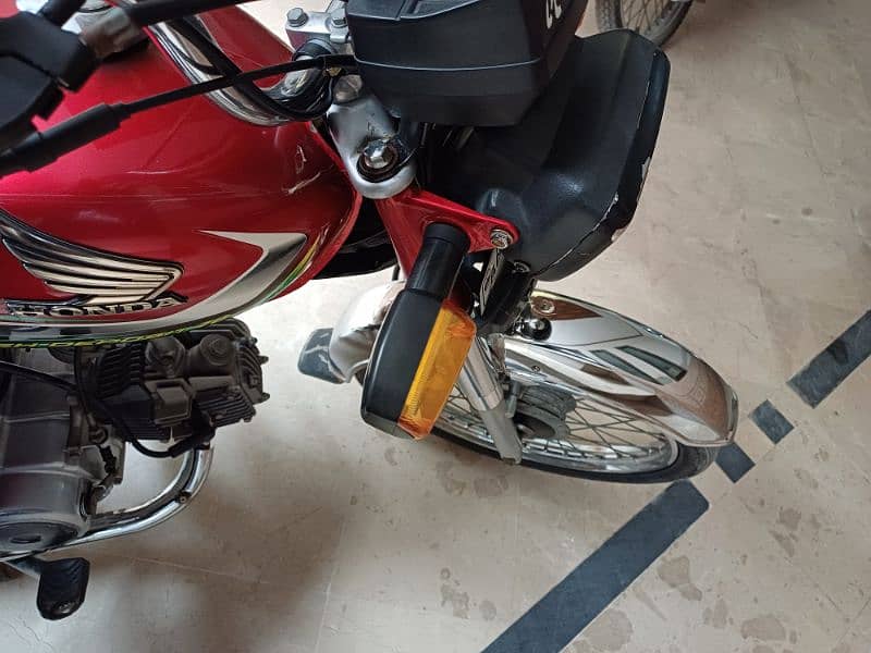 Honda 70 Lush Condition Biometric available 5