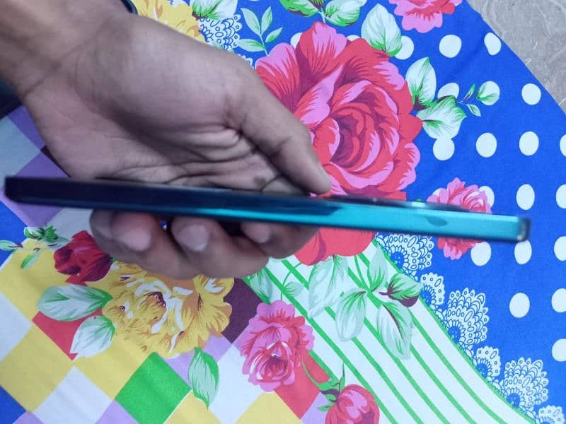 Oppo Reno 12F 2