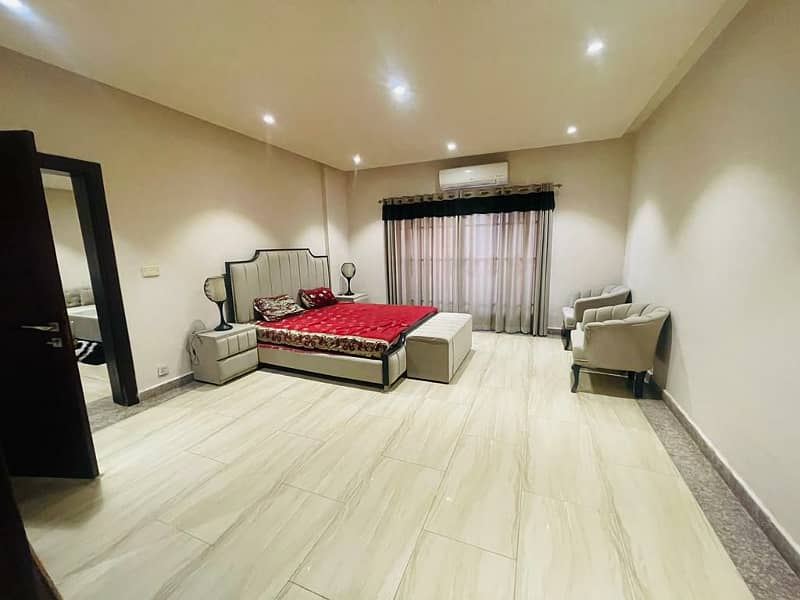 1 Bed Luxurious Fully Furnished Apartment For Rent 0