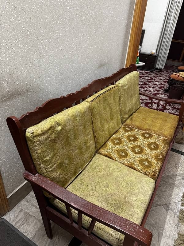 2x 3 seater sofa 4