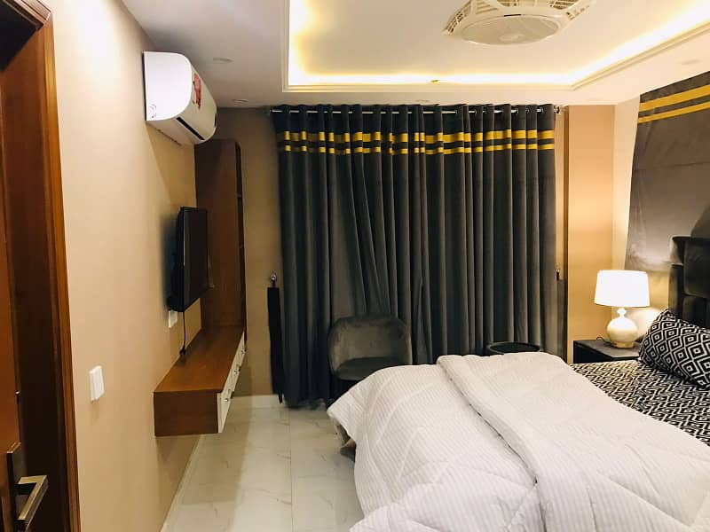 Luxury studio -Bedroom Apartment for Daily Rent Bahria Town Lahore 3