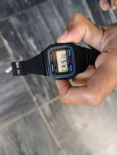 Casio F-91W watch waterproof