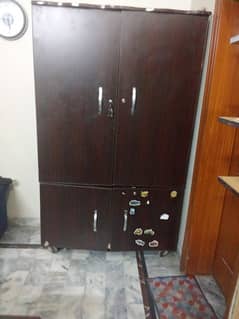 Almari/ wardrobe for sale