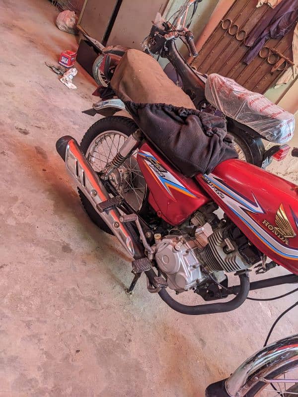 Honda CG 125cc like zero meter 2