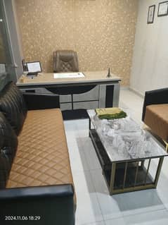 Office Furniture Almost New Executive Class