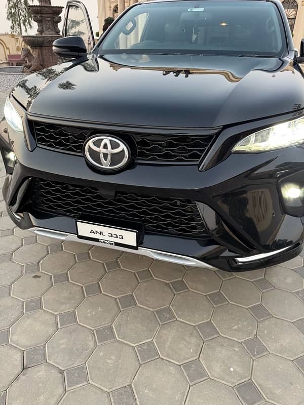 Toyota Fortuner Legender 2022 2