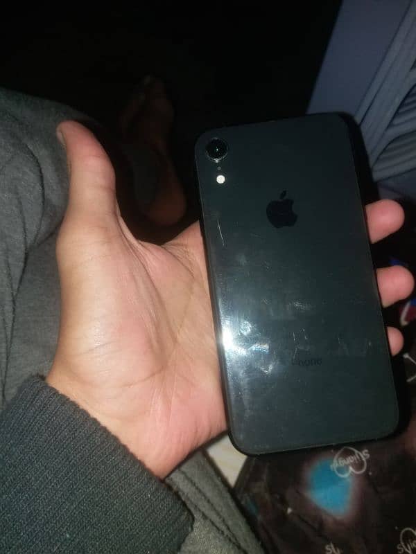 iphone XR board for sale batery or panl ni ha sirf board h final 15000 3