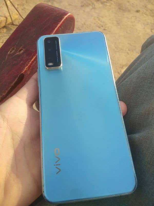 Vivo y20s   4±128 0