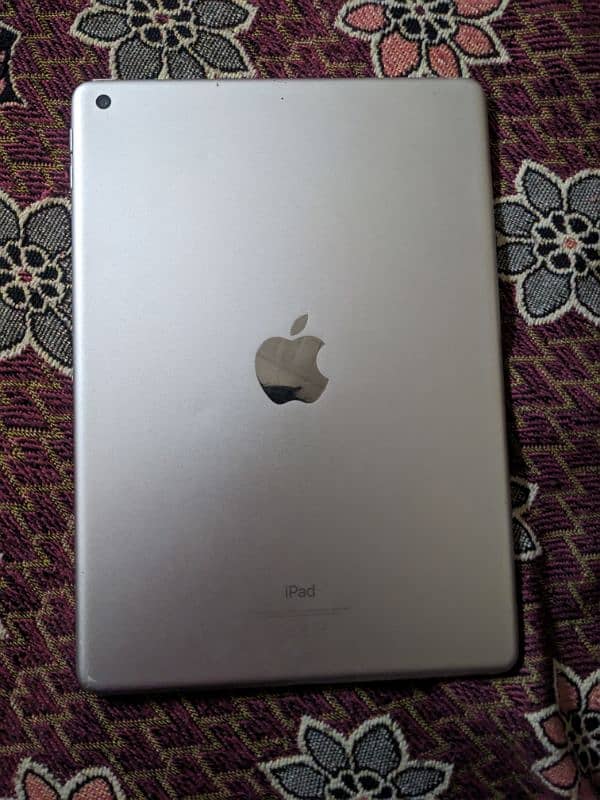 iPad 6 Gen 64 gb fingerprint not working and glass change 0