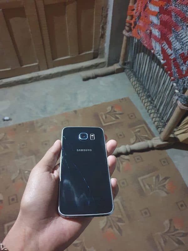 Samsung glaxy s6 all ok only back brak 6