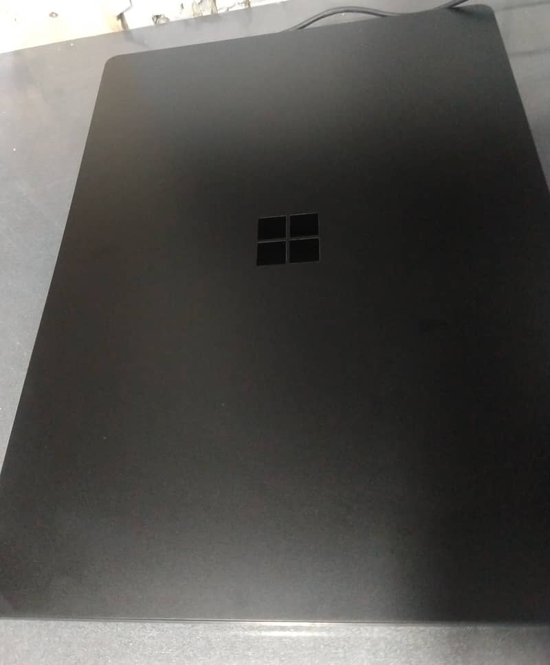 Microsoft surface laptop 3 4