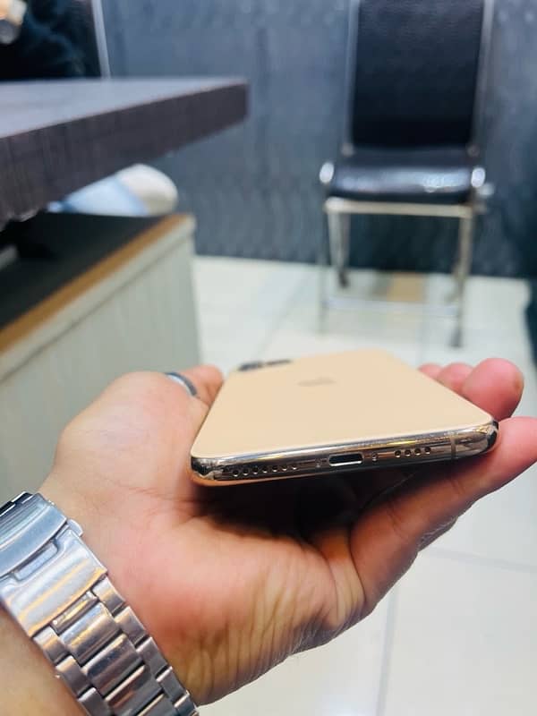 Iphone 11 Pro Max 512gb PTA Approved 2