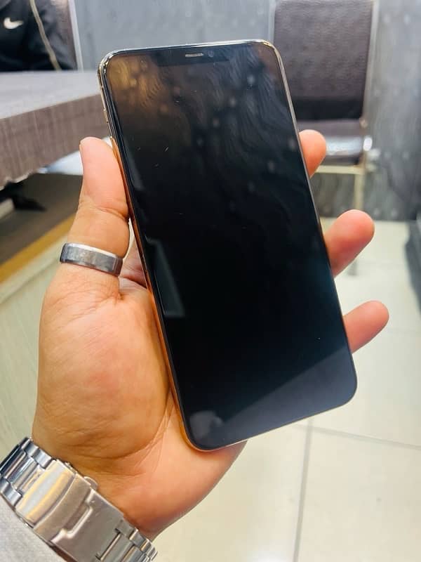 Iphone 11 Pro Max 512gb PTA Approved 3