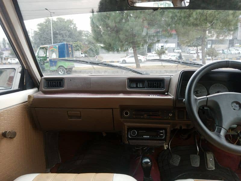 Daihatsu Charade 1985 8