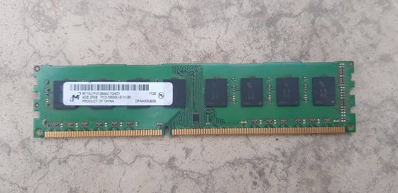 512MB Graphics card + 4GB RAM for sale. . . 4