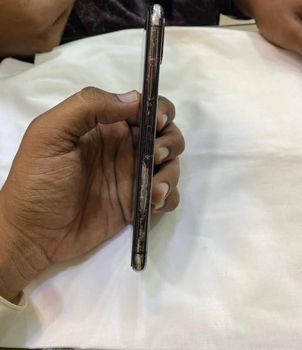 Apple IPhone x 64GB Non pta Jv hai 4