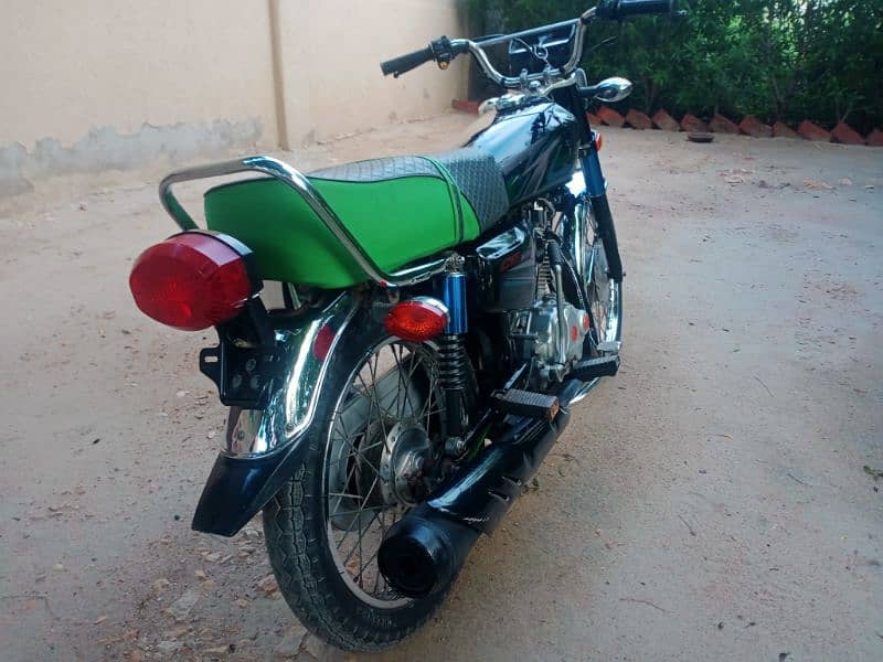 Honda CG 125 2023 3