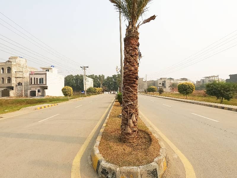 Looking For A Prime Location Residential Plot In Lahore 2