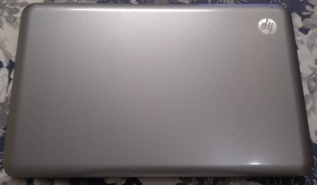 HP pavilion g6 laptop with box with out ram hdd or battery for sell 2