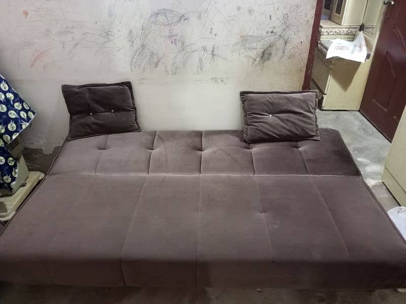 sofa bad com 2