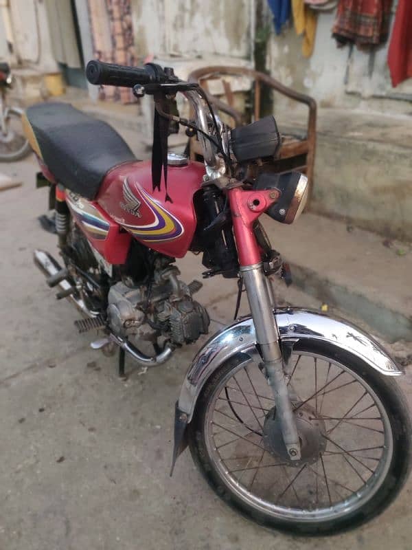 Honda 70 Mint Condition 2014 Model. 3