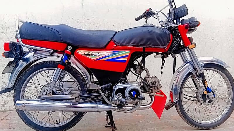 Honda CD 70 bike 3