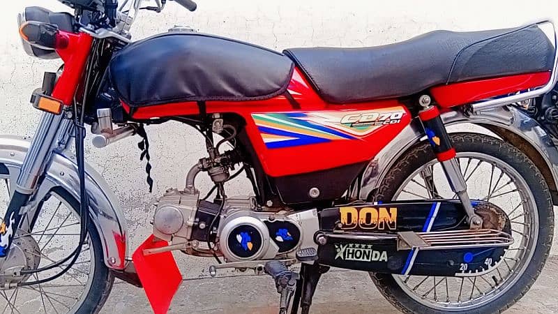 Honda CD 70 bike 6