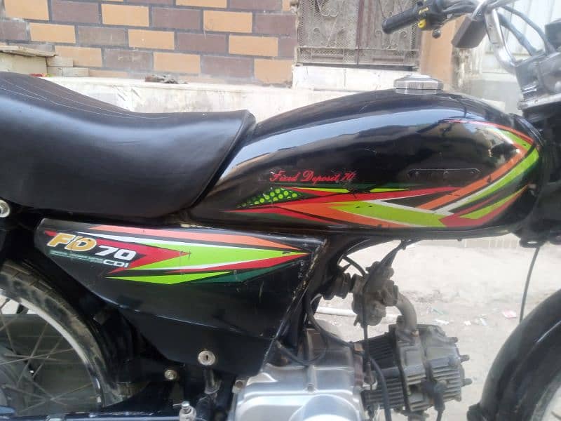 bike ka name FIT STARFD h OLX pr is bike ka name option m nhi a rha 6