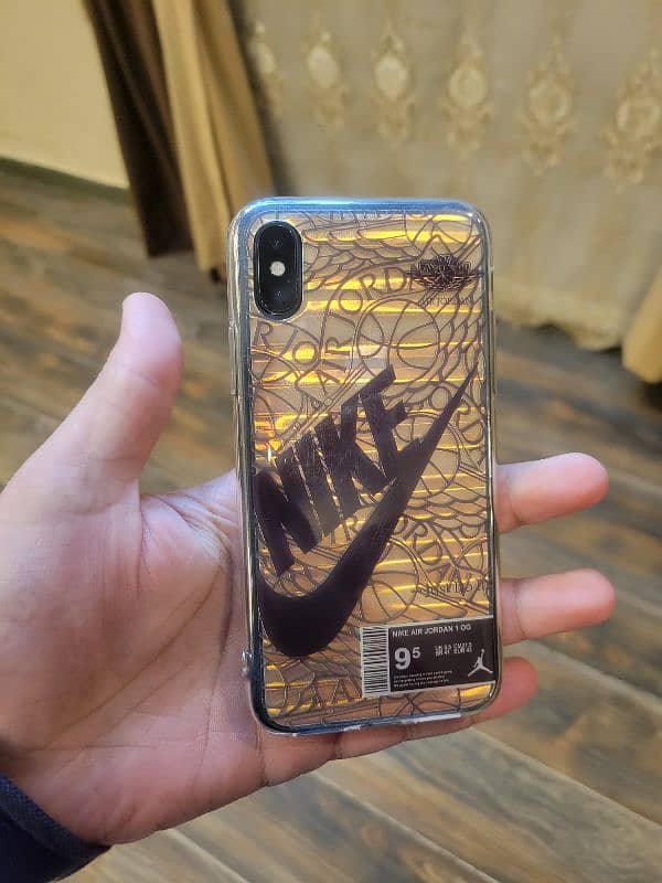 APPLE IPHONE X (NON PTA) 9