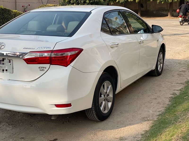 Toyota Altis Grande 2015 4